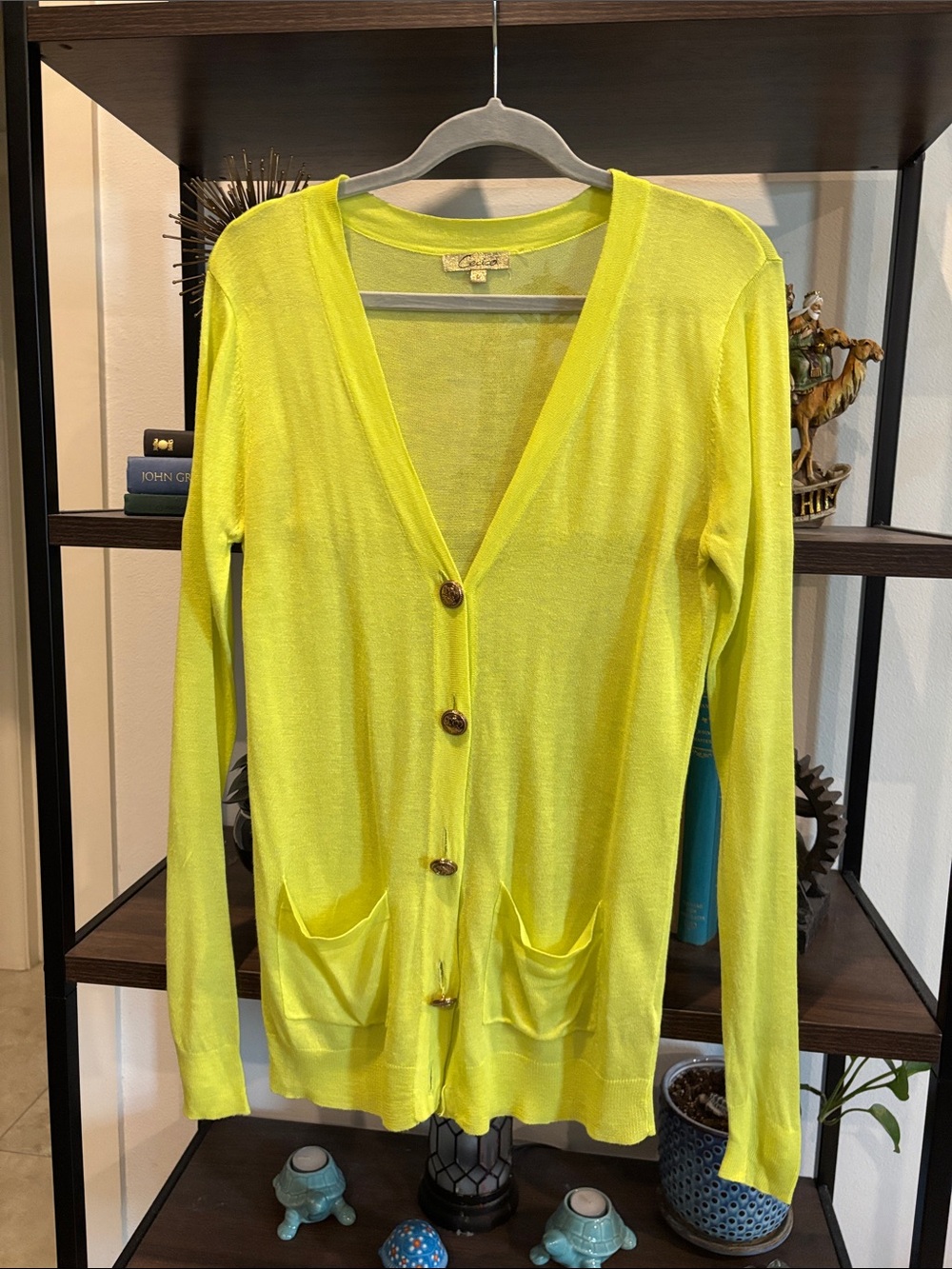 Cecico Lightweight Neon Yellow V-Neck Button Cardigan Size Large